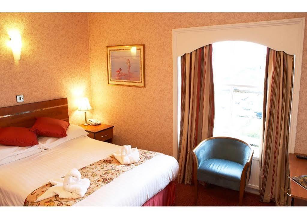 The Red Lea Hotel สการ์โบโรห์ ภายนอก รูปภาพ